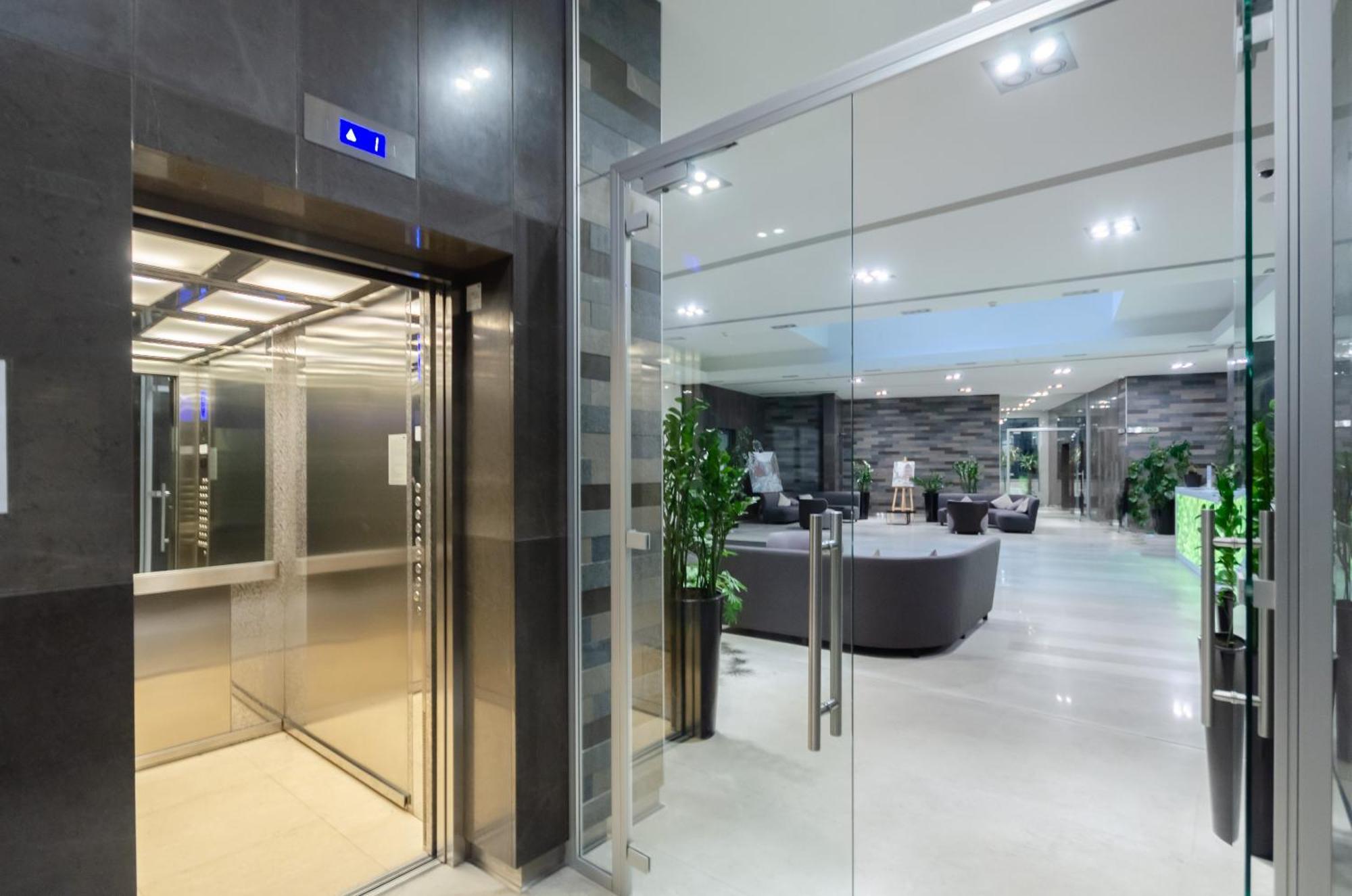 Petrovdom Apartments 267-373 In Rc Central Park, 7 John Mccain Street Kyjev Exteriér fotografie